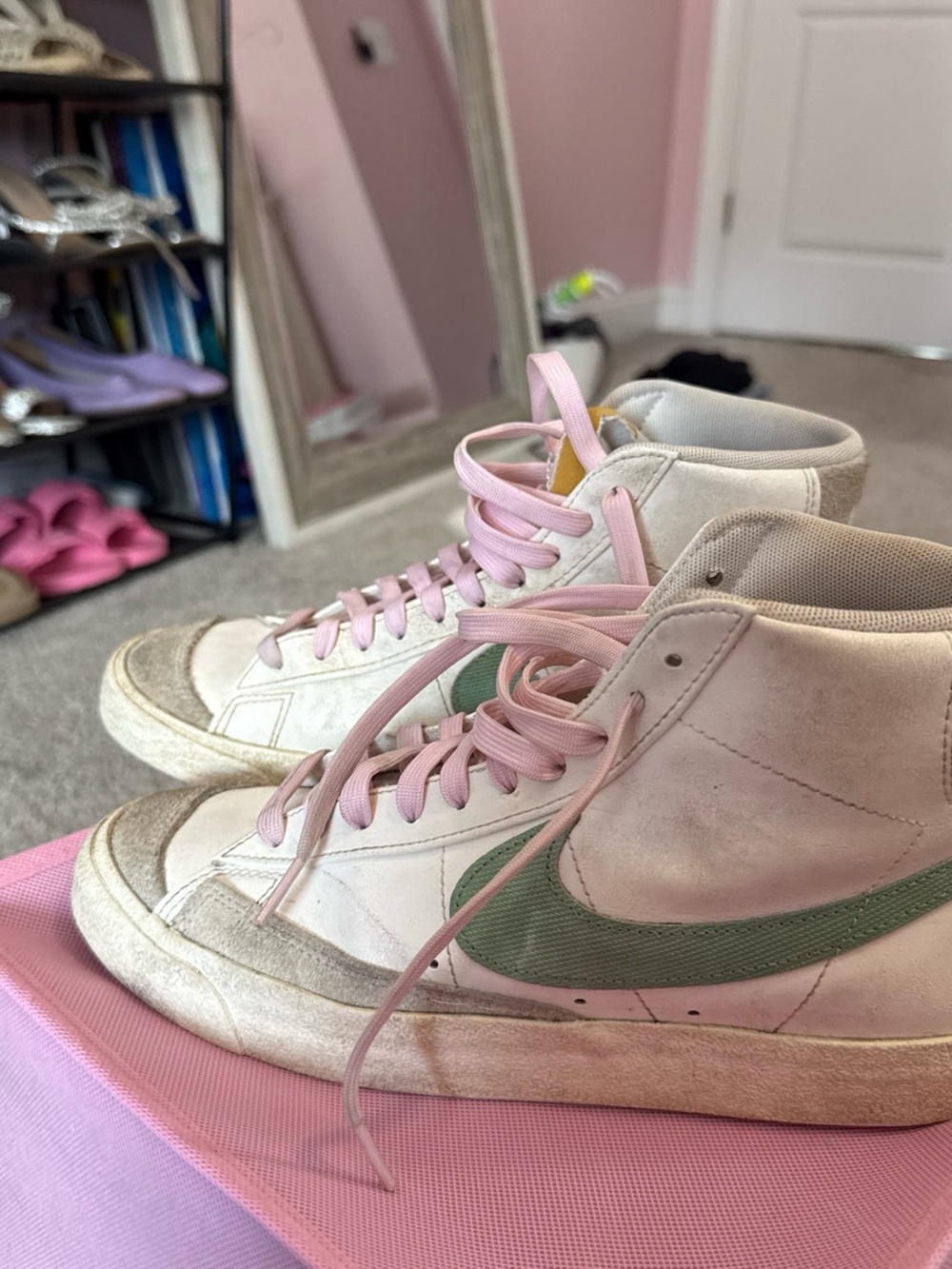 Nike Women’s High-Top Sneakers in White with Pink Laces and Green Swoosh